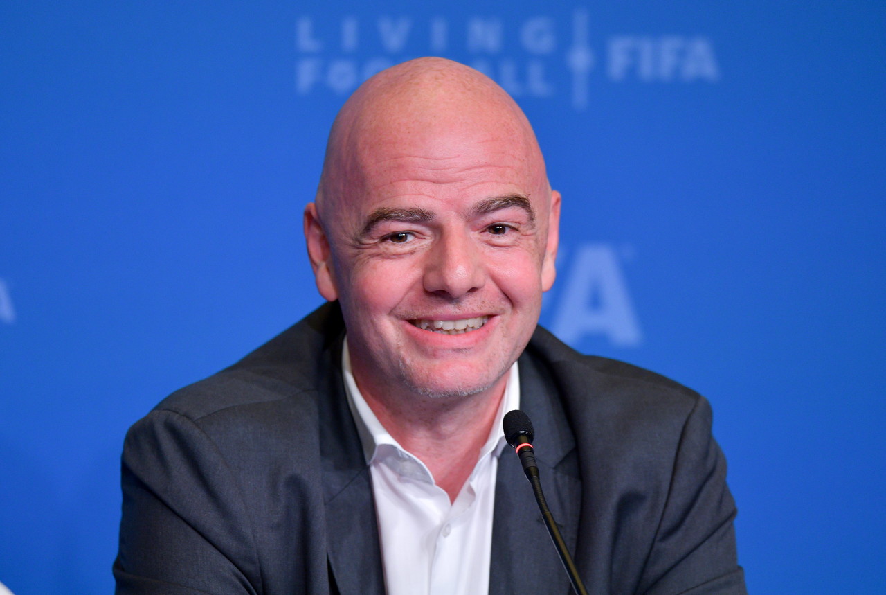 因凡蒂诺效仿NFL:FIFA卖股为CEO铺路6400万年薪 因凡蒂诺效仿NFL:FIFA卖股为CEO铺路6400万年薪