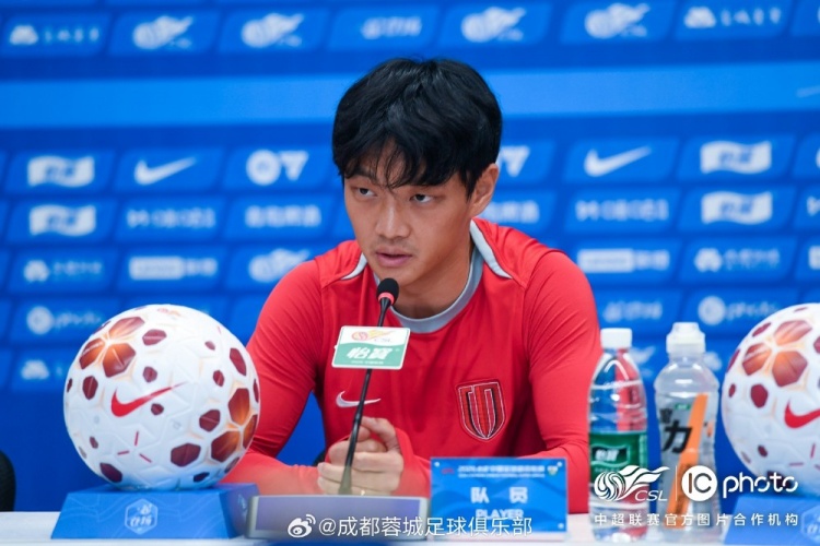 阿洛伊西:西班牙有球无球转换是学习模板 蓉城明日力争止颓 阿洛伊西:西班牙有球无球转换是学习模板 蓉城明日力争止颓