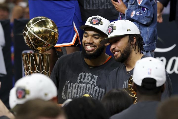 NBA官网东部实力榜：尼克斯登顶，76人骑士紧随其后