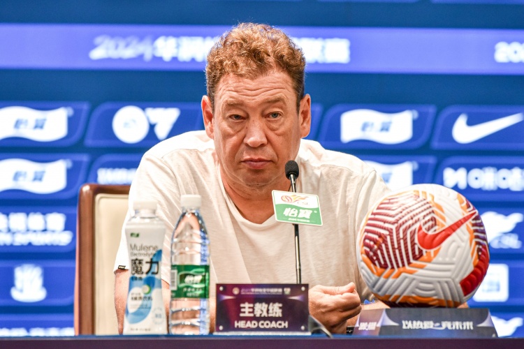 斯卢茨基突然辞职 申花三连败保级警报拉响
